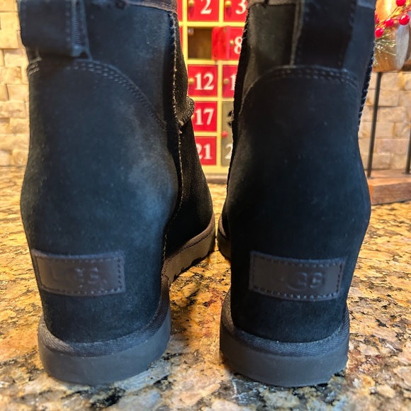 Ugg wedge boots - Picture 3 of 11